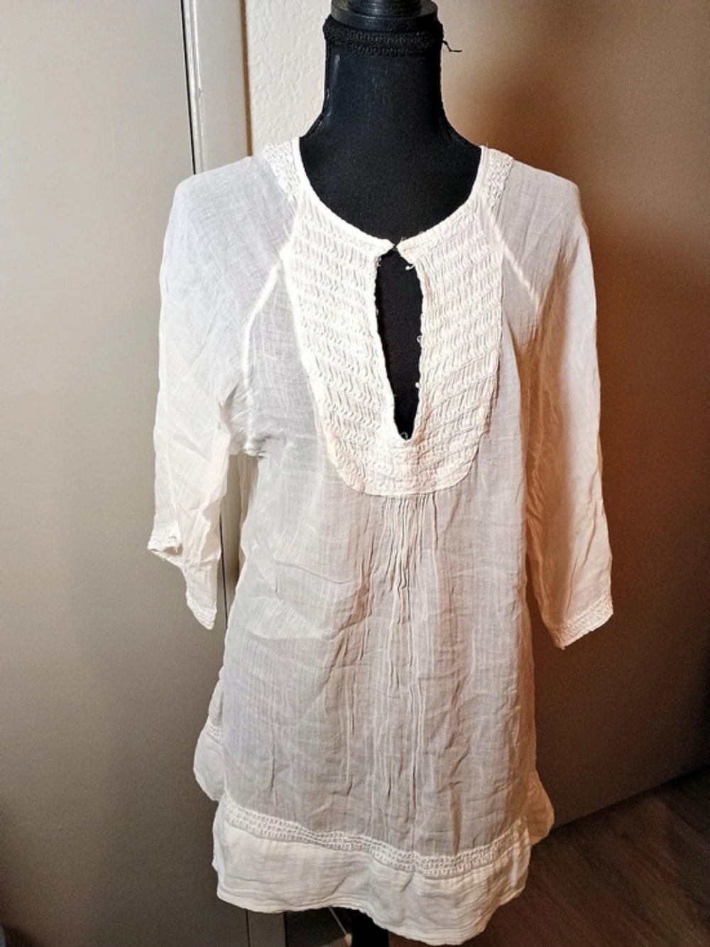 Solitaire Swim White Cotton Tunic Size Medium Like New